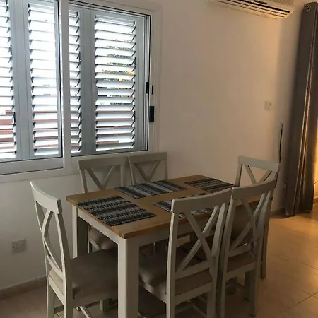 Apartmán Paros Gardens, Universal Paphos
